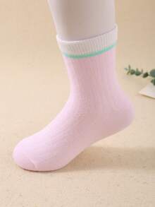 10 Pairs Of Children's Random Macaron Color Matching Mid-Tube Socks For Daily Life And Outdoor Travel. Breathable And Versatile. The Fabric Is Soft And Comfortable. It Is Very Sweat-Absorbent And Deodorizing For The Back-To-School Season.Kids Socks - Multicolor - View 2