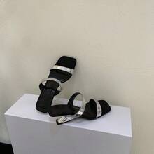 Women Athletic & Outdoor Sandals & Slides - 白色 - 查看 4