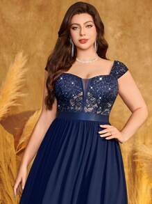 加大码深V领透视亮片拼接蕾丝撞色雪纺长裙，适合舞会、正式派对、新年、婚礼宾客、返校节、生日、毕业典礼、晚宴、正式活动、仪式等场合。 - 藏蓝色 - 查看 9