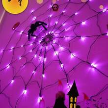 全新 70LED 万圣节蜘蛛网灯 - 大型蜘蛛配件，8 种模式 | 遥控器，防水 | 电池盒和 USB 供电 | 紫色/橙色/橙紫色灯 | 非常适合在室内/室外楼梯、花园和派对中营造恐怖氛围 万圣节装饰灯 家居装饰 派对装饰 万圣节装饰 房间装饰 万圣节花园装饰 可作为礼物 仙女 - 彩色 - 查看 3