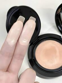 Giorgio Armani [Mini] LUMINOUS SILK PRIMA GLOW CUSHION #1 5g / The Maestro Of Silky Glow Perfection / The New Couture Cushion, The True-Skin Lasting Silky Glow With Smooth Silky Sensation. / Infused With Light-Reflective Faux Pearls That Capture And Diffuse Lights, It Reveals The Inner Glow Of Skin And Creates A True-Skin, Perfectly Flawless, Silky-Glow Finish. - #1 5g - View 9