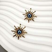 1 Pair Metal Sun Shape Stud Earrings, Simple For Party And Daily Wear - Gold - View 5