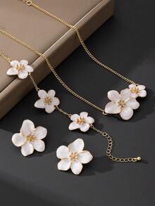 1 pezzo Collana con ciondolo a goccia d'olio bianco a 5 petali fatto a mano, 1 paio di orecchini, 1 pezzo bracciale, set di gioielli da donna