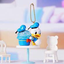 Miniso 名创优品冰闪系列盲盒挂件，可爱卡通造型，可作钥匙扣或包包装饰，增添日常乐趣，收藏家必备（1个，随机发货）