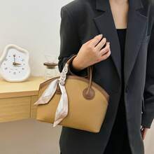 Women Shoulder Bags - 卡其色 - 查看 4