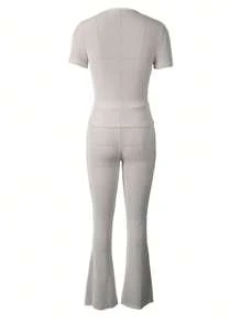 Ensemble deux pièces femme mode décontracté, Top à manches courtes col rond élastique slim et pantalon évasé. Tenue de sport pour le printemps et l'automne