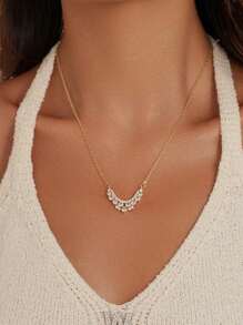 1 件皇冠花朵吊坠项链 - 榄尖形 CZ 簇镶于弧形金链上，优雅的花卉个性女士珠宝