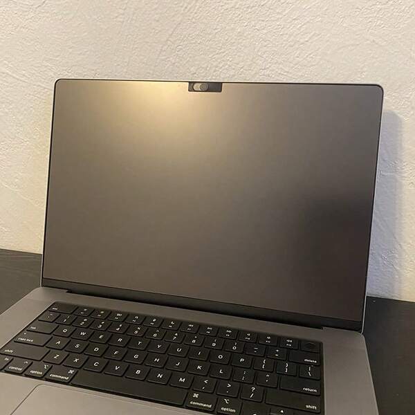 واقي شاشة الكمبيوتر المحمول مضاد للإنعكاس من فيلم PET الناعم متوافق مع أجهزة أبل إير 13.3/13.6/14.2/15.3/16.2 بوصة (M4/M3/M2/) ، مضاد للإنعكاس | مضاد للبصمات | عالي الوضوح | سهل التركيب | خالي من الفقاعات | حماية للعين | مقاوم للخدش | يحمي الشاشة من الخدوش والأضرار | هدية مثالية للعمل والأعياد والميلاد والكريسماس لإهدائها للعائلة والأصدقاء والزملاء.