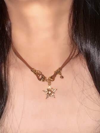 New Vintage American Style Layered Necklace, Malachite Collarbone Chain, Popular Sweet & Hot Girl Sweater Chain Accessory