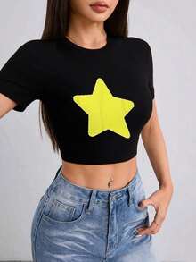 Women's Crop Top With Vibrant Yellow Star Print, Perfect For Casual Summer Outfits. Stylish And Comfortable Short Sleeve T-Shirt For Everyday Wear. Ideal For Beach, Street Style, Or Festivals. Embrace The Season With This  Top. Summer, Tee. - 黑色 - 查看 3