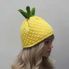 1pc Adorable Red Strawberry Design Knitted Beanie Hat For Women, Handmade Crochet Warm Cap For Autumn & Winter Daily Casual Wear Hat Valentine's Day