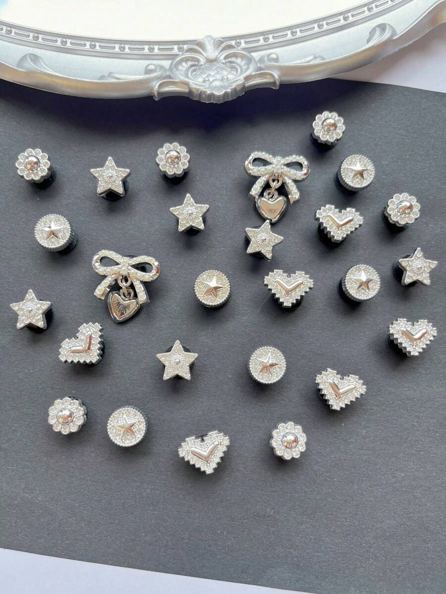 26pcs Garden Shoe Charms (Silver Pearl Bow, Heart Pendant, Stars, Hearts, Pentagram Etc.), Easy To Install Detachable DIY Accessories, Suitable For Clogs, Sandals And Beach Bags, Perfect Gift For Holidays And Special Occasions