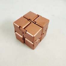 便携式迷你指尖魔方新版指尖玩具 - 金属无限魔方 Prime 用于缓解压力和焦虑/注意力缺陷多动症 超耐用感官礼物 适合成人和青少年的圣诞节和生日礼物 - 彩色 - 查看 10