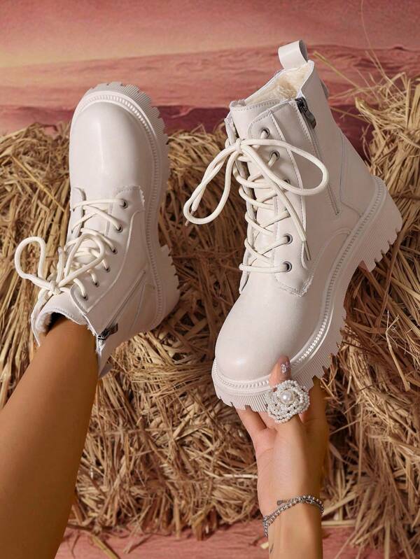 2025 Winter New Women's Shoes, Flat Women's Boots, Fashion Versatile Casual Women's Shoes, Leather Ankle Boots, Black & White Short Boots, Lace-Up Side Zipper Women's Boots