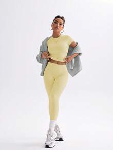 FWH 1. 可爱纯色露脐上衣，弹力修身圆领甜美时尚百搭外套，优雅高腰显瘦休闲收腹日常基础款舞蹈服拉长腿部线条提臀街头跑步瑜伽两件套，春夏款 - Butter Yellow - 查看 7