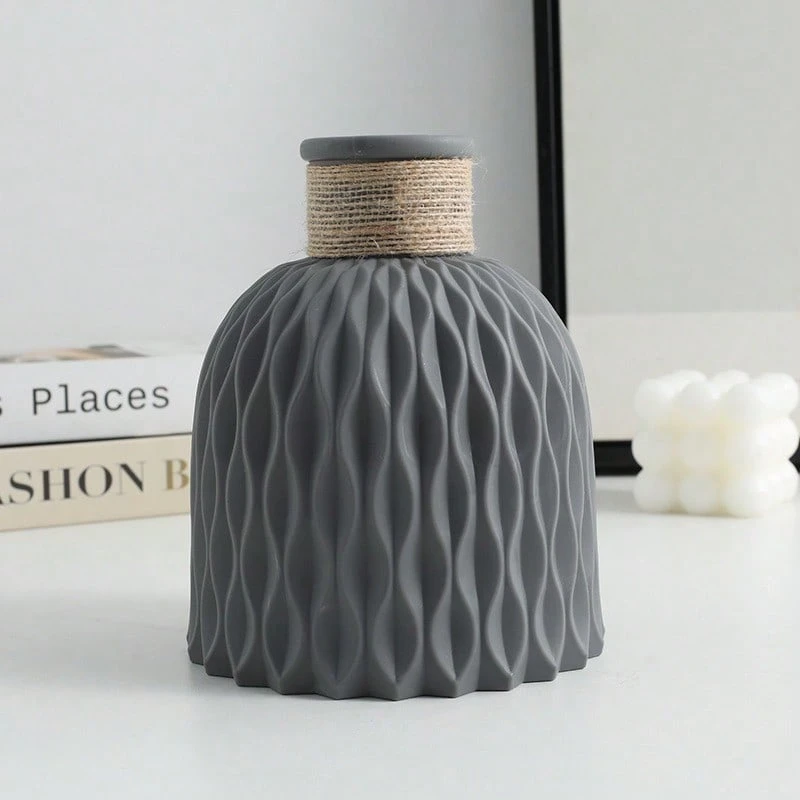 1pc Minimalist Practical Plastic Vase, Artificial Flower Vase, Only Suitable For Dried Flowers/Artificial Flowers (Cannot Hold Water), Daily Home Decor And Desktop Storage, Suitable For Desktop Or Shelf Decoration