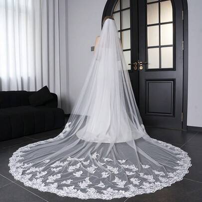 1pc Long Lace Bridal Veil With Train, Fashion Cathedral/Chapel/Outdoor Wedding Veil With Comb Fall Clothes For Women