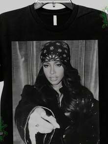 Aaliy.Ah T-Shirt  Vintage 90s R&B Tee  Retro Hip Hop Music Shirt  Classic Concert Rap Merch  Streetwear Fashion Outfit For Fans - 黑色 - 查看 1