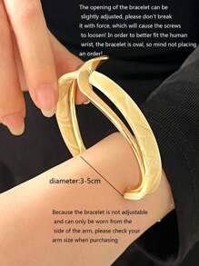 1pc Fashionable Elegant Minimalist Resin Wavy Design Bangle Bracelet, Unique Personalized, Luxe Vibe, Versatile Wear For Women Daily And Festivals