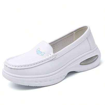 Zapatos de enfermería sin cordones blancos para mujer, zapatos casuales de enfermera con cojín de aire, zapatos casuales con suela suave y amortiguación de impactos para mujer, zapatos de trabajo blancos ultraligeros y aislados, zapatos médicos multiusos para uso en interiores y exteriores