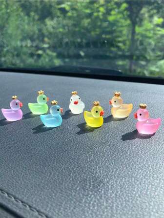 7 piezas Decoraciones de espejo retrovisor de coche con forma de pato corona luminosa y colorida, adecuado para todos los modelos de vehículos