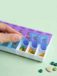 1 Pc A Must-Have Medicine Box For Travel! Double-Row Design With Lid And Compartments, PP Plastic Material Is Safe And  Friendly, Suitable For Taking In Cars, Going Abroad, And Traveling, And It Is Super Convenient To Classify And Store Medicines - 藍色 - 查看 4