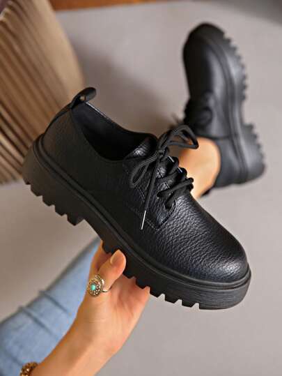 Frühlings-Neuankömmling, britischer Stil schwarze Plateau-Loafer mit dicker Sohle und Schnürung für Damen, retroer japanischer Studentinnen Mary Jane Schuh