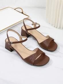 加大码单扣粗跟凉鞋，棕色中跟法式时尚凉鞋，复古露趾踝带经典高跟百搭优雅简约女鞋 - 棕色 - 查看 13