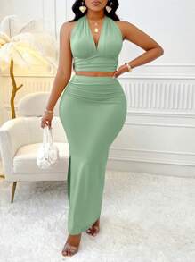 BIUBIU 大码女装夏季纯色两件套，深V领露背修身短款上衣搭配侧开衩褶皱长裙，适合海滩、郊游、派对、婚礼和约会等场合。