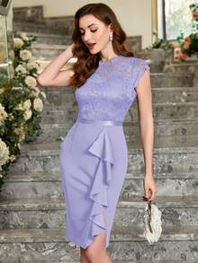 MIUSOL 花卉蕾丝圆领盖袖荷叶边鸡尾酒会修身连衣裙