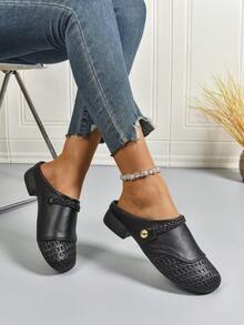 Gothic Style 2025 All-Season Wearable Retro Literary-Style Black Hollow-Out Mule Leather Shoes, Woven Strap + Metal Buckle Decoration, Breathable Design For Comfort, Perfect For Daily Outings, Coffee Shop Lounging - Black - View 1