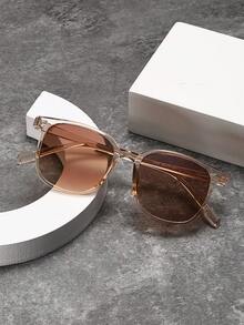 Champagne Color Sunglasses, Unisex - Retro Square Plastic Fashion Glasses, Classic Design | UV Protection, Suitable For Outdoor, Travel, Beach And Daily Wear | Summer Driving Sunglasses - 香檳色 - 查看 4
