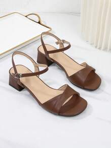 加大码单扣粗跟凉鞋，棕色中跟法式时尚凉鞋，复古露趾踝带经典高跟百搭优雅简约女鞋 - 棕色 - 查看 20