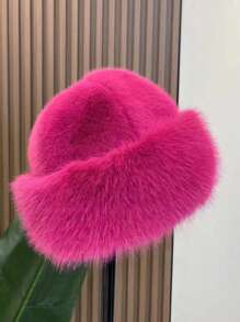 1顶女士加厚抓绒渔夫帽，时尚保暖冬帽，适合搭配羊毛大衣和冬季服装