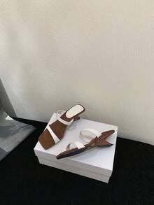 Women Athletic & Outdoor Sandals & Slides - 白色 - 查看 2