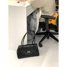 Women Shoulder Bags - 黑色 - 查看 3