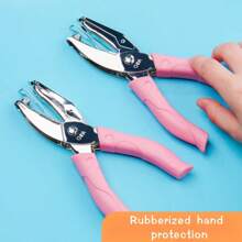 آلة ثقب ورق يدوية مغطاة بمطاط وردي، آلة ثقب ورق A4 أوراق فضفاضة، تثقب أشكال مختلفة بما في ذلك شكل القلب والنجمة والثقب الدائري الكبير والمتوسط والصغير، لوازم مكتبية ولوازم مدرسية