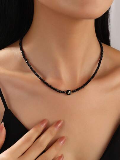 قلادة حرف للنساء، قلادة خرزية كريستالية سوداء عصرية، تصميم بسيط وأنيق، مناسبة للارتداء اليومي
