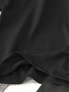 Camiseta negra retro-futurista para hombres con estampado de astronauta y luna - Nueva camiseta casual de verano 2025 de manga corta con estampado en la espalda, diseño temático espacial (Tierra y estrellas), camiseta de cuello redondo lavable a máquina para atuendo casual y al aire libre - Negro - Ver 7