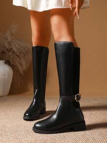 女士皮革和绒面革拼接时尚金属扣装饰侧拉链设计经典圆头舒适不束缚高筒修身腿部修身，薄款保暖内衬保暖透气，平跟舒适全天穿着，百搭秋冬马术靴，黑色靴子 - 黑色 - 查看 5