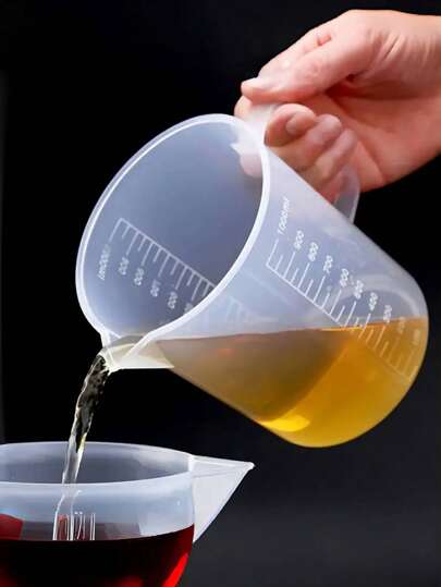 带刻度的多用途塑料量杯、厨房烘焙工具、大型实验室量杯、易于清洁、透明塑料量杯、透明 PP 量杯、透明塑料量杯、塑料液体量杯、厨房液体量杯、用于烘焙和烹饪的多功能量杯、必备厨房工具、厨房用具、适用于厨房和实验室使用、适用于混合和测量液体、厨房量杯、透明量杯、刻度量杯 250ml/500ml/1000ml