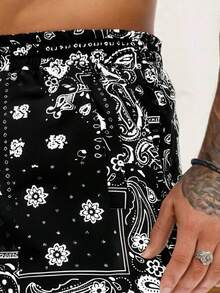 男士夏季拼色运动速干短裤，腰部抽绳，休闲沙滩短裤，佩斯利花卉印花，夏威夷 - 黑色 - 查看 5