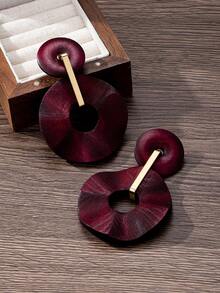 1 对复古经典圆形纹理夸张长木优雅耳环，时尚别致