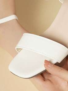1 Pair Teens' White Strap Simple Versatile Chunky Heel Sandals, Comfortable High Heel Outdoor Wear