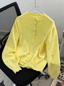 JIANHU 韩式针织开衫，秋冬柔软舒适，饰有3D立体花朵和荷叶边纽扣，可爱高领设计，适合日常及办公穿着。 - 黃色 - 查看 4