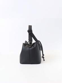 2025 Spring/Summer New Women's Crossbody Bag, Fashion Handbag With High-End Vibe, Versatile Summer Bucket Bag, Minimalist Large Capacity Commuter Shoulder Tote - Black - View 6