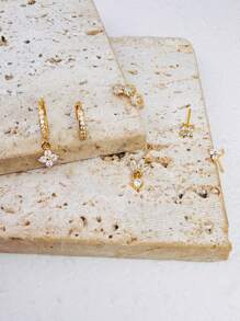 6 件经典 CZ 四瓣花吊坠环耳钉可堆叠耳环女士，小锆石 18K 镀金耳环堆叠女士女孩度假派对珠宝配饰 - 6Pcs for One Ear - 查看 3