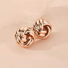A Pair Of 18K Gold Plated Simple Circle Twist Knot Earrings Gold Ball Ball Cute Elegant Studs Earrings