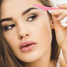 Eyebrow Razor Eyew Razor 54 Pcs Eyew Razors Wit Safety Cover Face Razor  Women And Man Smoots Away Peac Fuzz Ea To Use Eyew Knife  Trimming And Saping Eyews 3 Colors - như hình ảnh - Xem 6