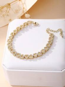 1 Stück Armband-Set in Herzform für Frauen, besetzt mit kubischen Zirkonia-Steinen, verstellbares minimalistisches Luxus-Armband, geeignet als Geschenk für Freundin, Halloween, Weihnachten, Saudi-Nationalfeiertag